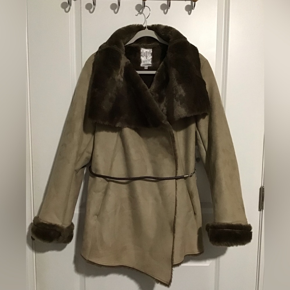 Jennifer Lopez Tan and Brown Women's Coat Size L